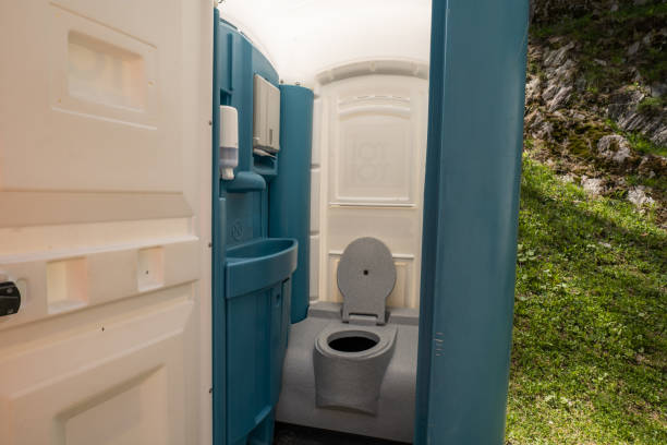 Professional porta potty rental in Hanover Park, IL